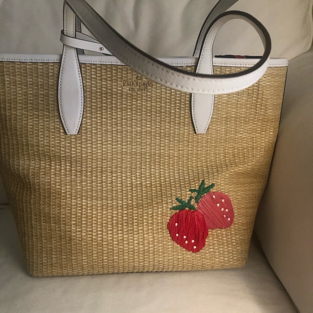 Kate Spade Straw Tote W/Strawberry Appliqu And Scarf
